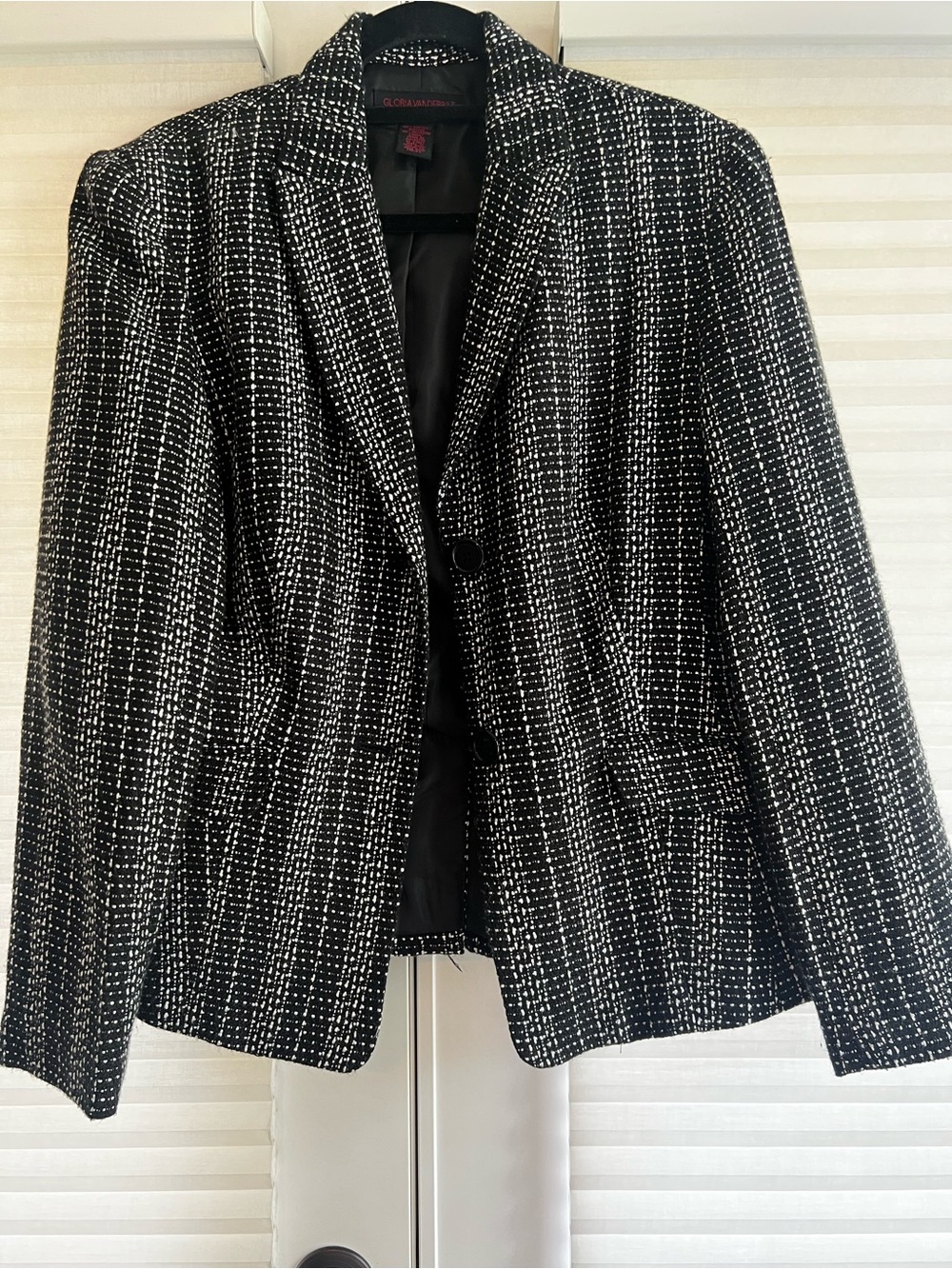 Gloria Vanderbilt, Classic Black and White Tweed Blazer, size 14